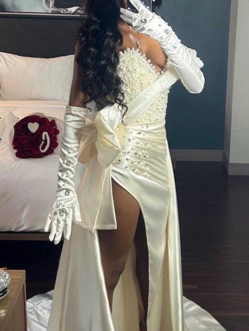 Pearl-Embellished Ivory Satin Prom Gown with Draped Bow and High Slit